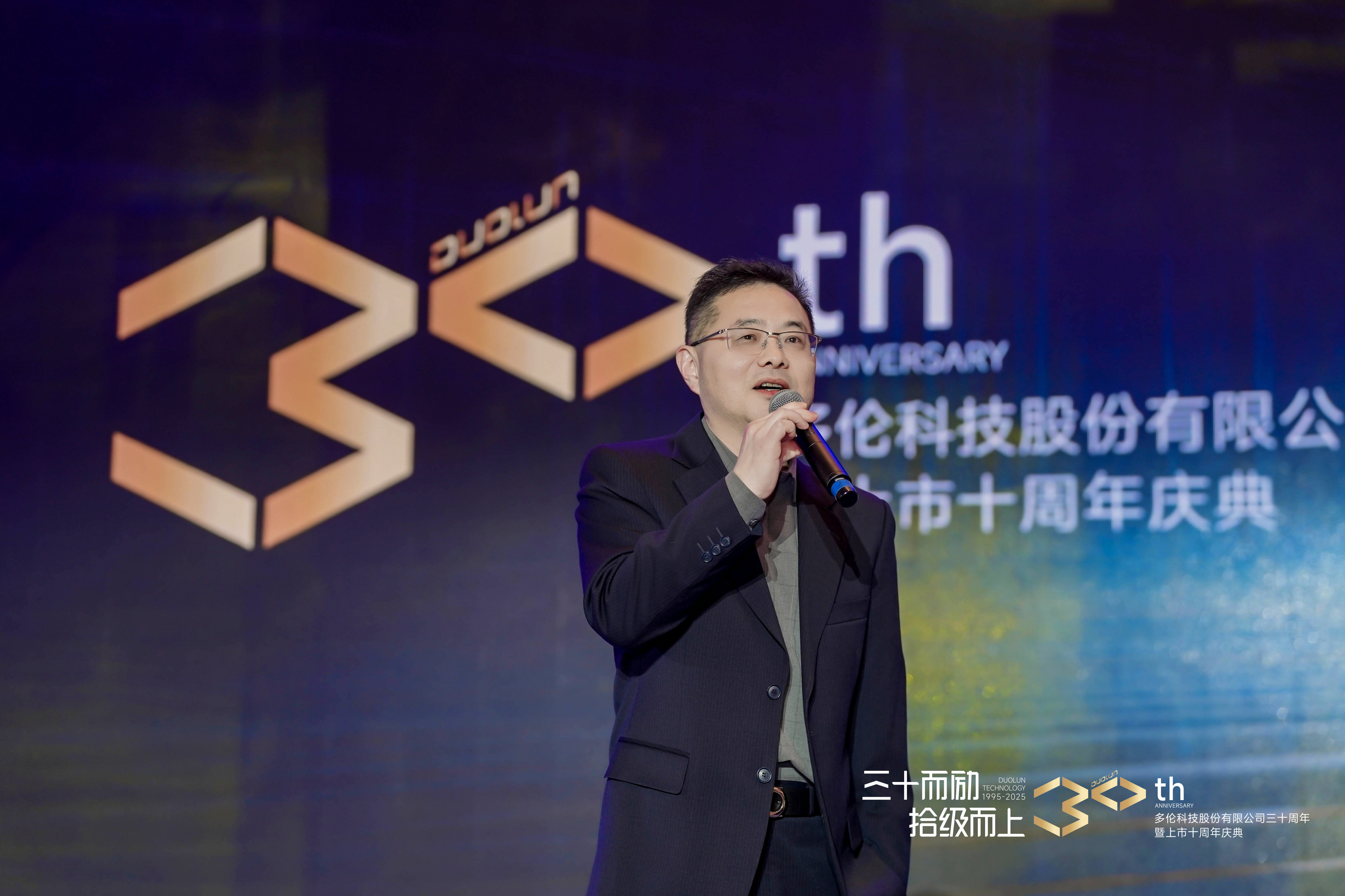 1770174853727364THEC.jpg 1770174853727364THEC.jpg